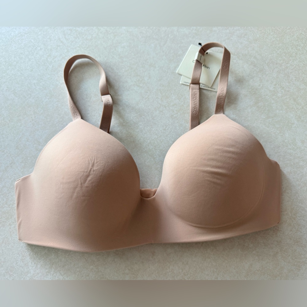 CALVIN KLEIN NWT WIRE FREE BRA!